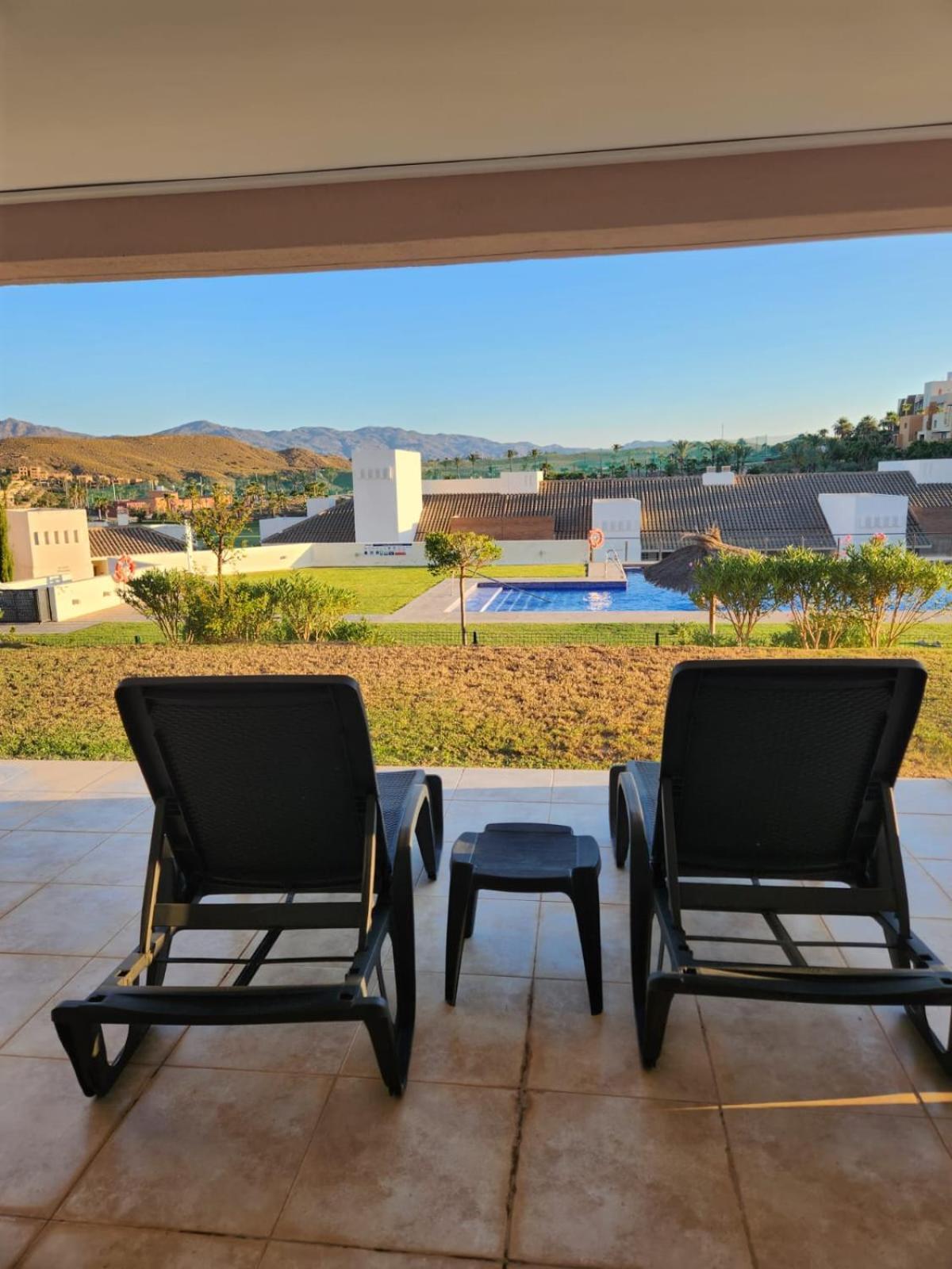 Bajo Con Vistas A La Piscina En Valle Del Este Golf 베라 외부 사진