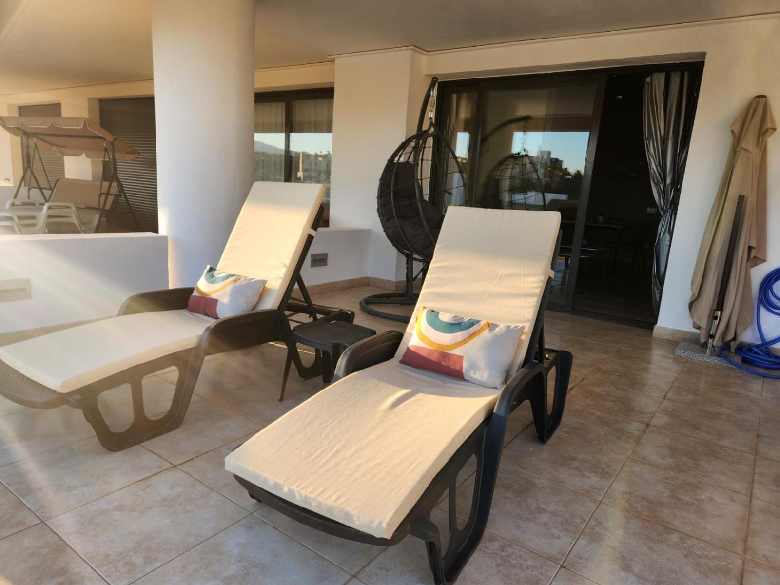 Bajo Con Vistas A La Piscina En Valle Del Este Golf 베라 외부 사진