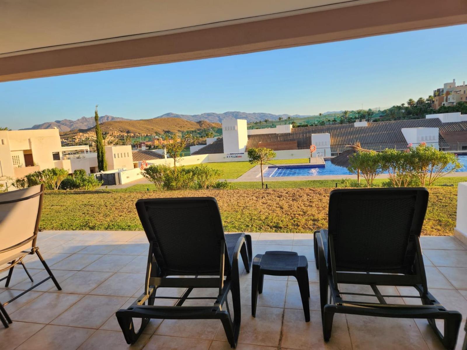 Bajo Con Vistas A La Piscina En Valle Del Este Golf 베라 외부 사진